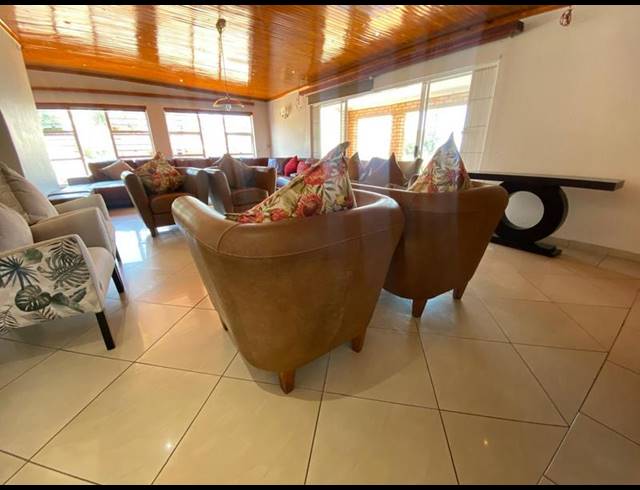 5 BEDROOM HOUSE FOR SALE IN GLENVISTA